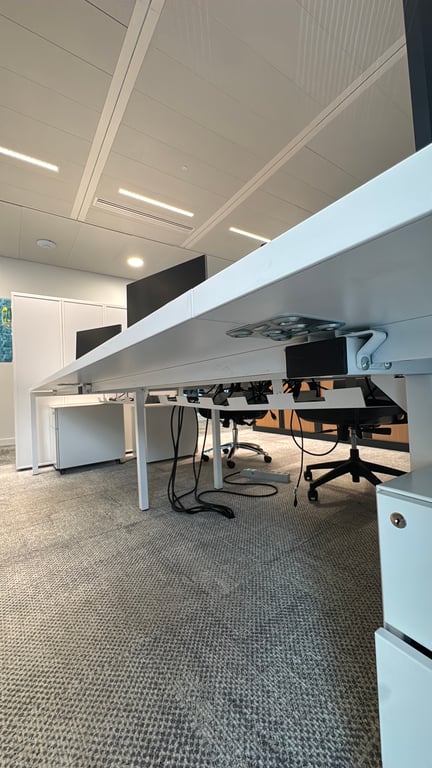 Bureau multiposte 6 postes blanc - dessous