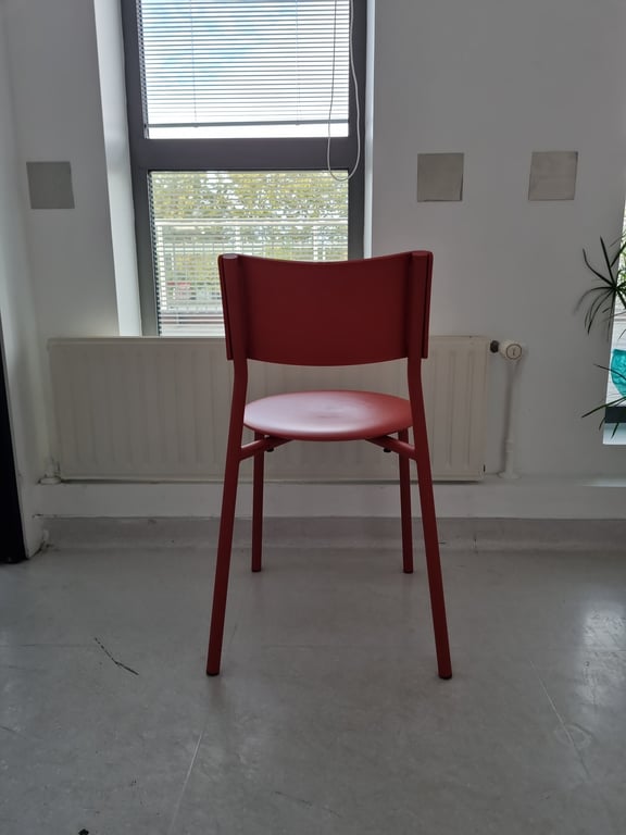 Chaise cafétéria TIPTOE empilable - ambiance
