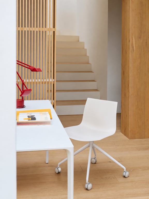 Chaise de réunion Arper Catifa 53 blanche