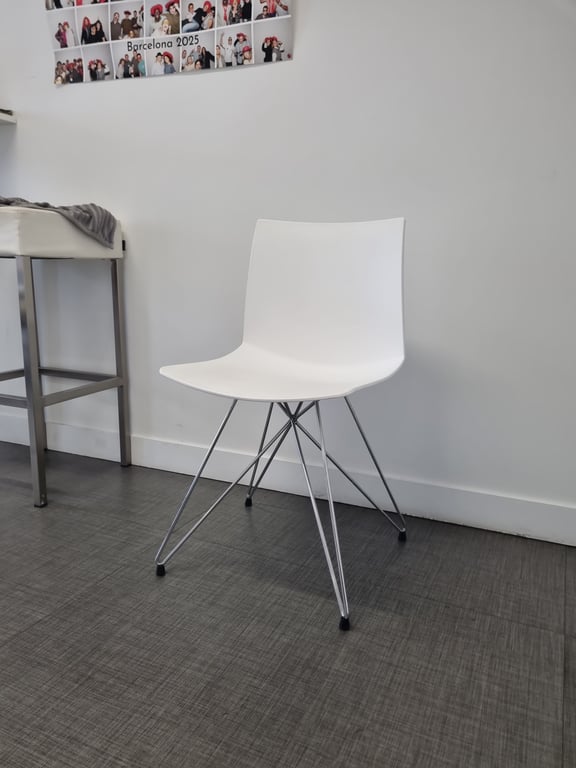 Chaise de réunion Gaber Kanvas TC blanche - 3-4