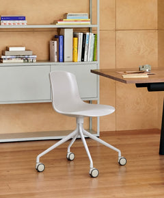 Chaise de réunion Hay About a Chair 14 blanche