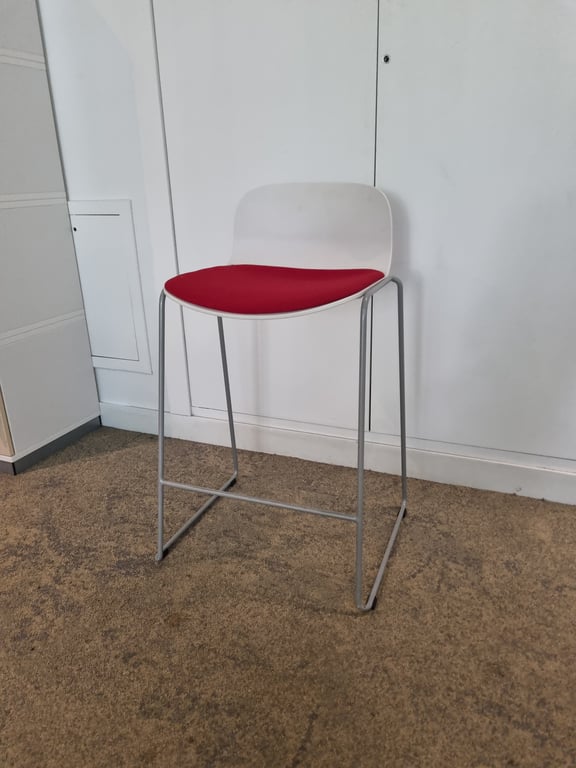Chaise haute métal tissu empilable - 3-4