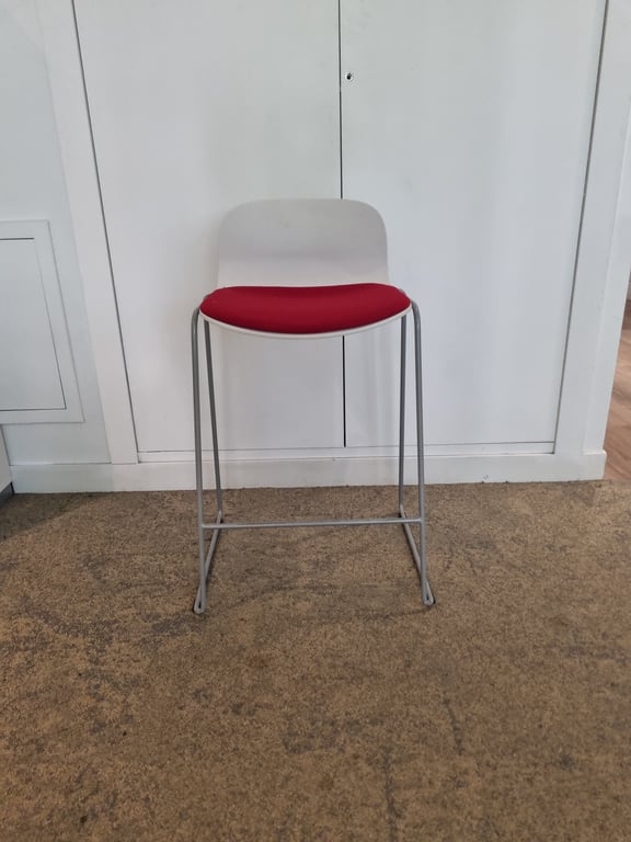 Chaise haute métal tissu empilable - face