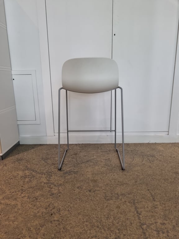 Chaise haute métal tissu empilable - ambiance