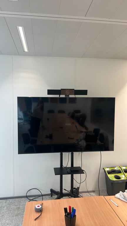 Ecran Samsung et support en métal - face