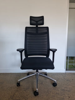 Fauteuil de bureau ergonomique Interstuhl - face