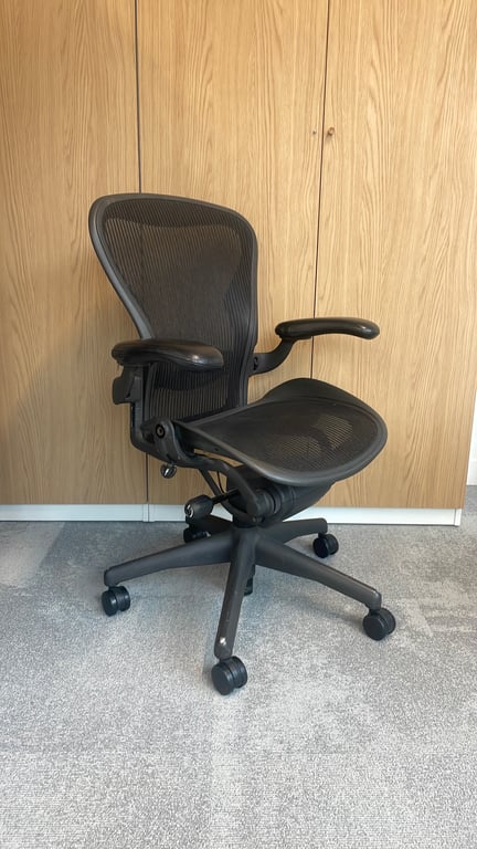 Fauteuil de bureau Herman Miller Aeron Classic Taille B Noir - 3-4