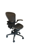 Fauteuil de bureau Herman Miller Aeron Classic Taille B Noir - Accoudoirs réglables