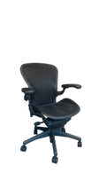 Fauteuil de bureau Herman Miller Aeron Resmastered Taille B Noir