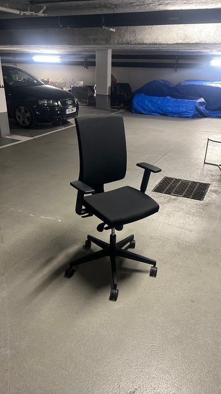 Fauteuil de bureau Nowy Styl ergonomique - ambiance