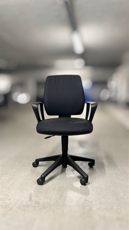 Fauteuil de bureau pivotant 60x48 Noir - face
