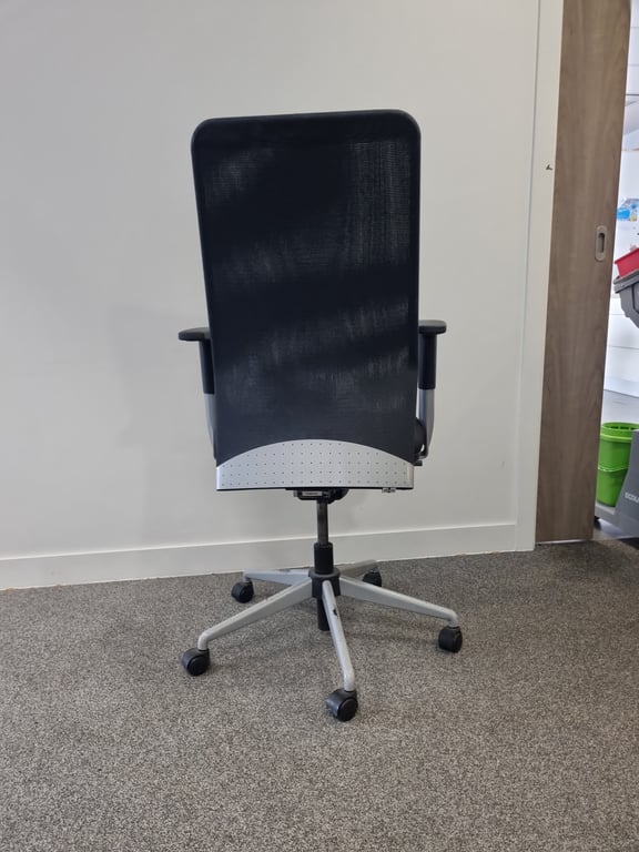 Fauteuil de bureau Sokoa noir - ambiance