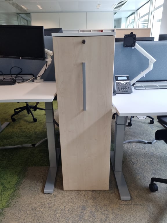 Meuble de rangement avec portes coulissantes