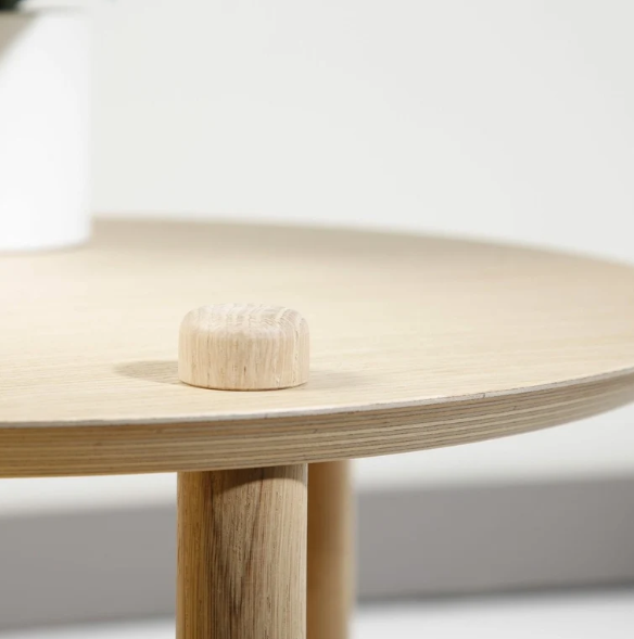Petite table ronde by Théo - Dizy