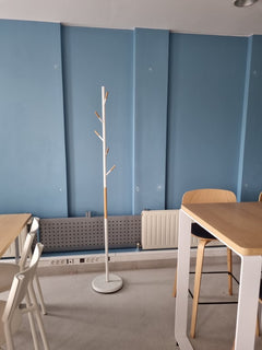 Porte-manteau en métal blanc 178 cm - ambiance