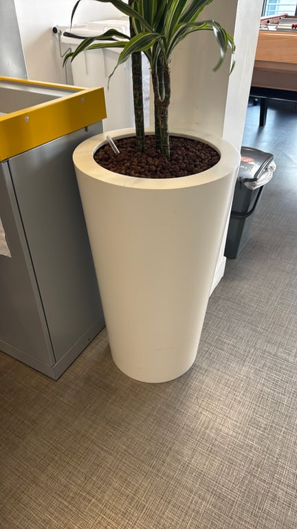 Pot de fleur en plastique blanc - 3-4