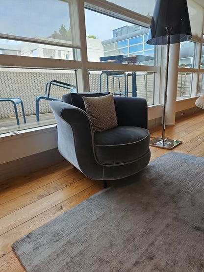 Fauteuil avec accoudoirs en tissu Steel Blue