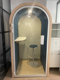 Cabine acoustique Arche par Leet Design