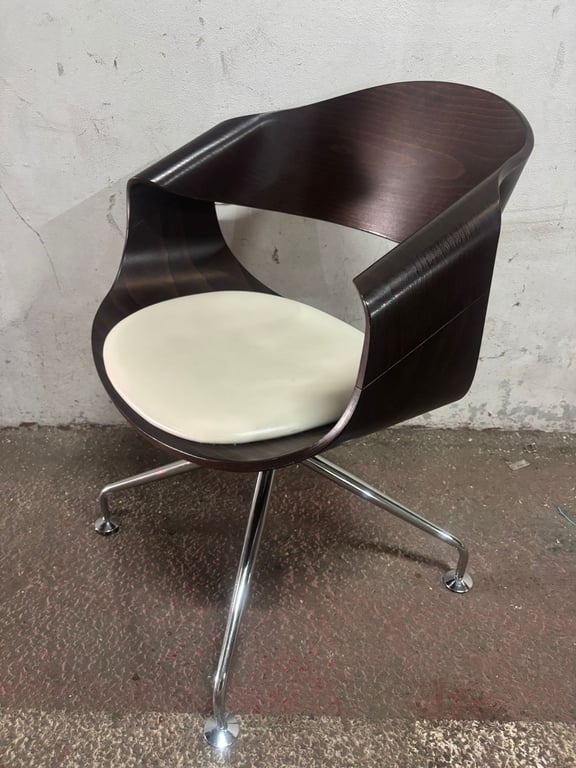 Fauteuil de réunion Vepa - modèle Embrace