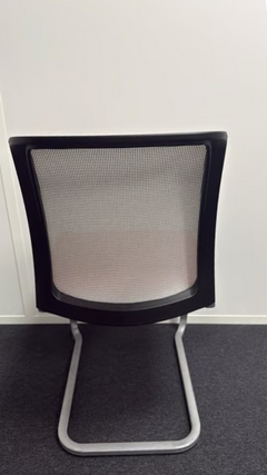 Chaise de réunion Steelcase résille rouge