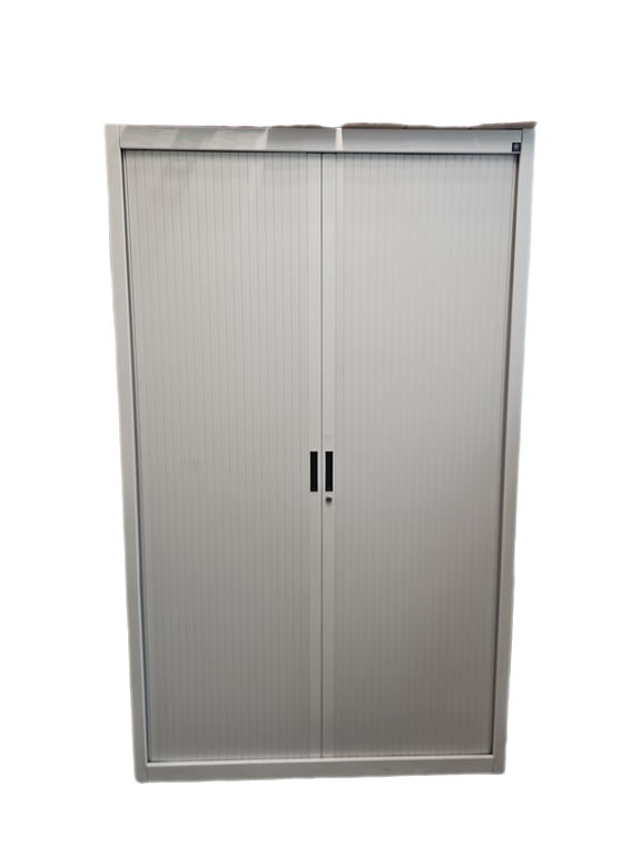 Armoire haute à rideaux