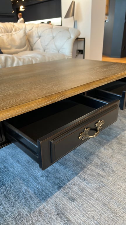 Table basse rectangulaire en bois