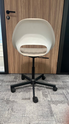 Chaise de réunion IKEA avec roulettes