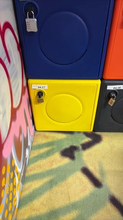 Casier de rangement en plastique jaune Ooncub - 3-4
