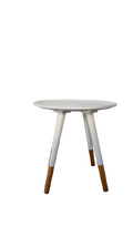 Table basse ronde en plastique blanc