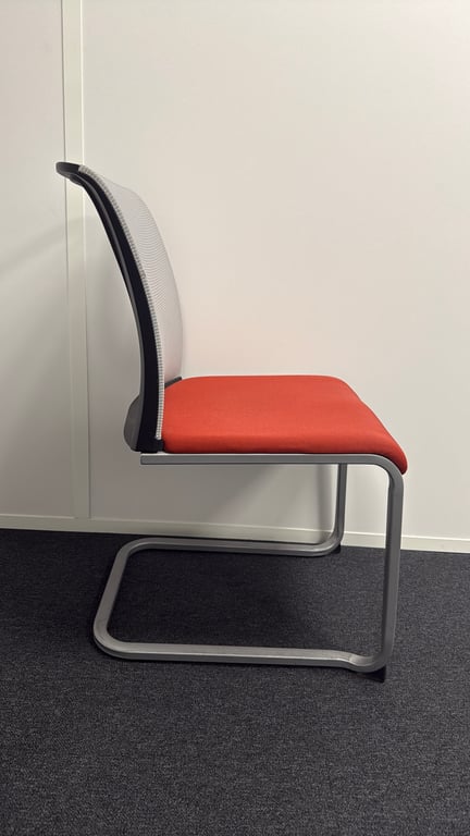Chaise de réunion Steelcase résille rouge - 3-4