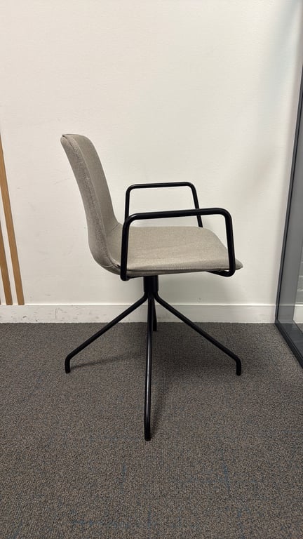 Chaise de réunion Inclass Crème - 3-4