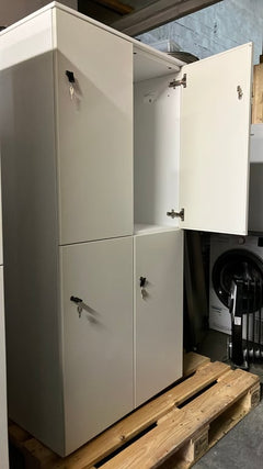 Casier de rangement en métal avec portes battantes