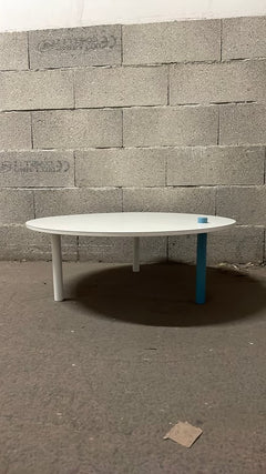 Table basse ronde en métal blanc - face