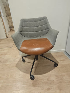 Chaise de Réunion avec Accoudoirs et Roulettes par Zuiver