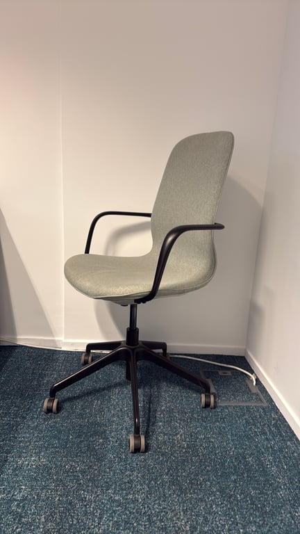 Chaise de réunion IKEA Langfjall Gris clair - 3-4