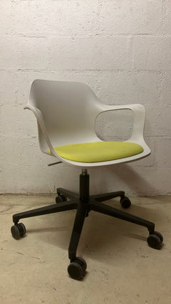 Chaise de réunion avec accoudoirs - Roulettes et pivotante