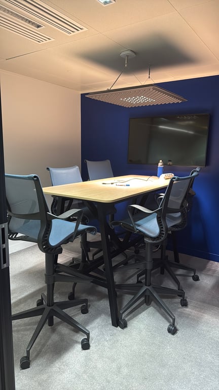 Fauteuil de bureau avec roulettes et dossier plein