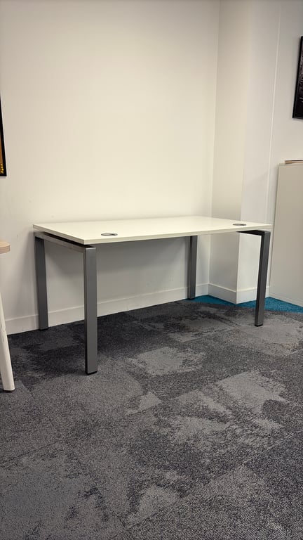 Bureau droit 140x80 - Eol - 3-4