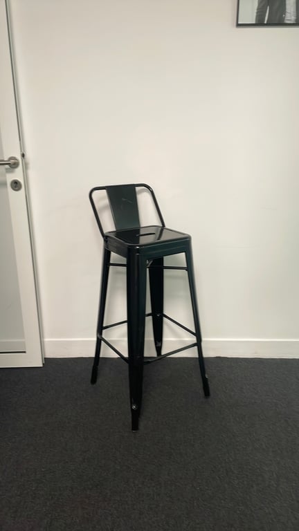 Chaise haute métal noir - 3-4