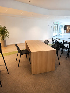 Table rectangulaire 180x80 chêne clair