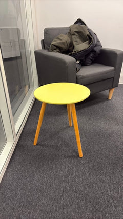 Table basse ronde jaune - 3-4