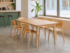 Chaise de cafétéria en bois