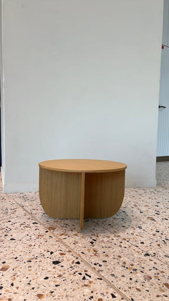 Table basse rectangulaire en bois - face