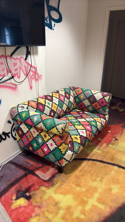 Canapé Maison du monde Arlequin Tissu coloré - 3-4
