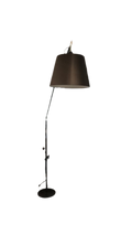 Lampadaire sur pied en métal noir