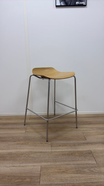 Chaise haute coque bois - 3-4