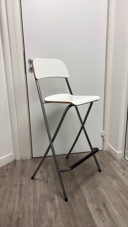 Chaise haute pliable IKEA blanche - 3-4