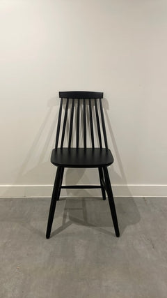 Chaise de cafétéria en bois, couleur noire