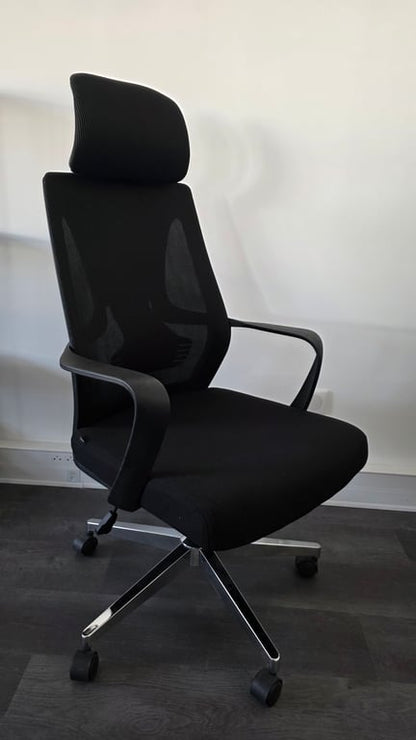 Fauteuil de bureau avec têtière et roulettes