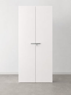 Armoire haute blanche en bois mélaminé